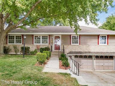 Main picture of 15402 E 37th Ter S