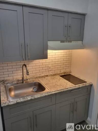 Main picture of 6041 SW 18th St