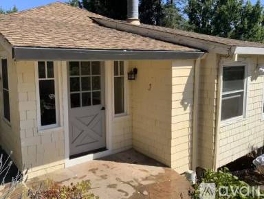 Main picture of 34 Wreden Ave