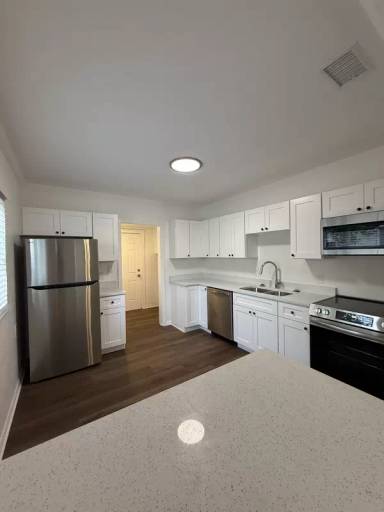 Main picture of 3544 6th Ave S