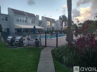 Main picture of 2900 SW 22nd Ave