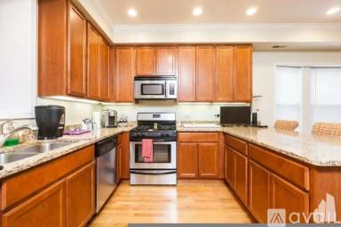 Main picture of 1248 W Rosedale Ave