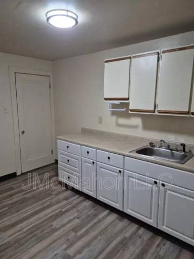 Main picture of 3116 Grover St