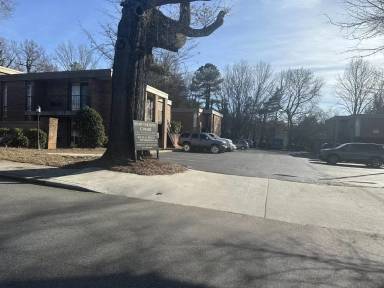 Main picture of 1743 HAWTHORNE RD