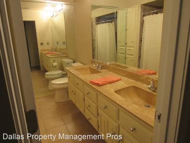 Main picture of 2204 Woodburn Cors