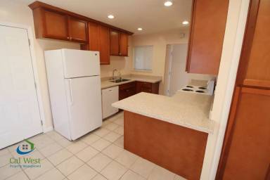 Main picture of 824 Londonderry Dr