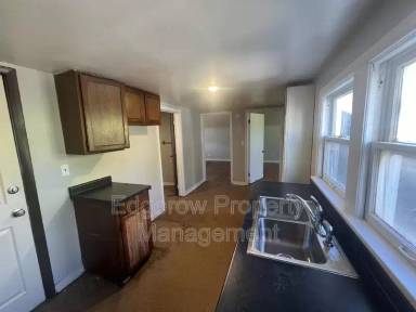 Main picture of 114 Strong Ave