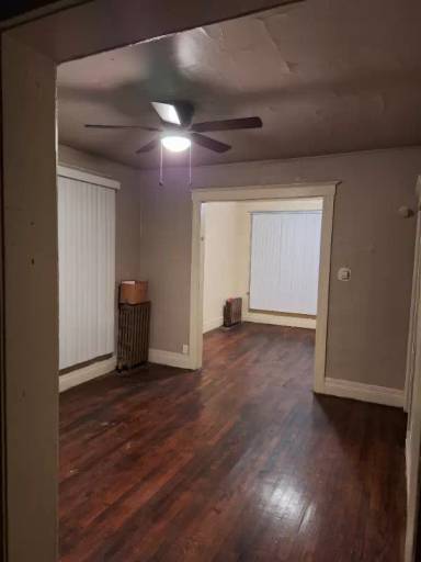 Main picture of 5000 McClellan St