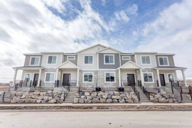 Main picture of 2498 N Cormac Pl