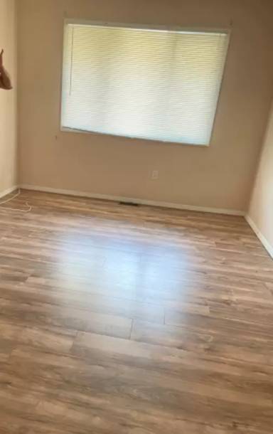 Main picture of 2910 Watch Hill Ave