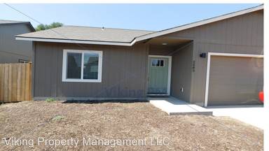 Main picture of 2485 NE Apollo Aly