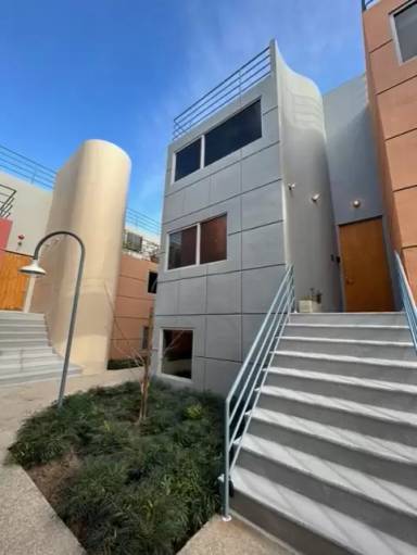 Main picture of 2433 28th St