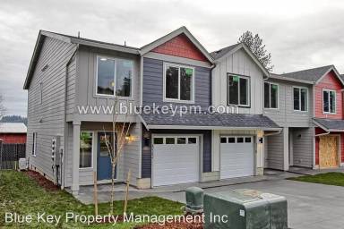 Main picture of 320 E 7th St