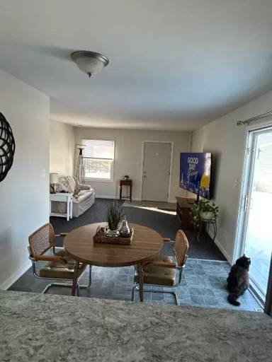 Main picture of 1604 E Stonehenge Dr