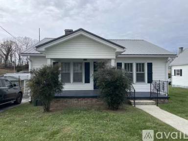 Main picture of 117 Saylors St