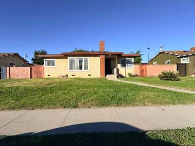 Main picture of 1151 E Puente Ave