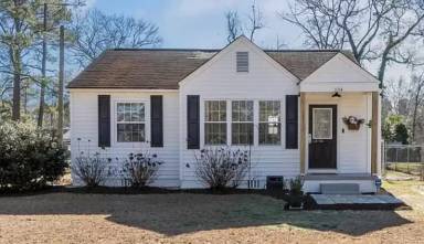 Main picture of 134 Sharon Cir