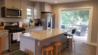 Main picture of 5973 Main St NE