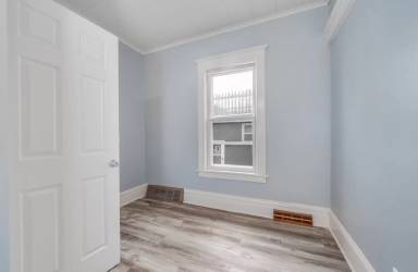 Main picture of 30 Olcott St