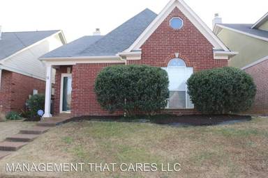 Main picture of 8659 Overcup Oaks Dr