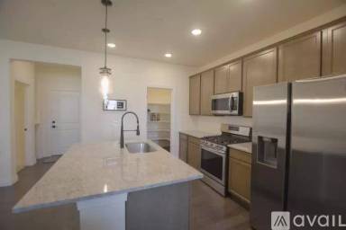 Main picture of 1847 Rose Quartz Hts