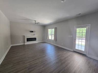 Main picture of 916 Stevens St