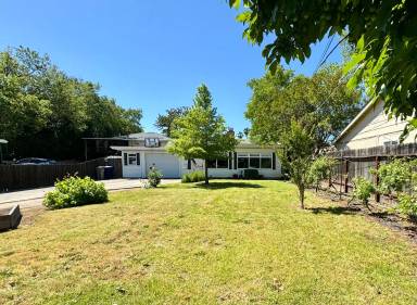 Main picture of 5550 19th Ave
