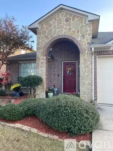 Main picture of 3321 Hornbeam St