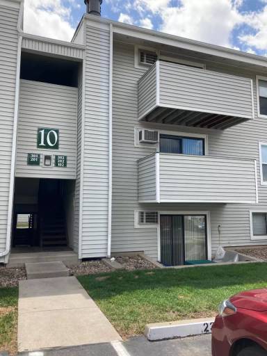 Main picture of 9677 Detroit Ct