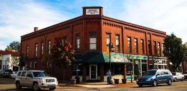 Main picture of 100 Courtland St