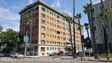 Main picture of St Regis Condominium