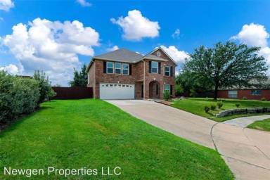 Main picture of 12511 Melrose Ln
