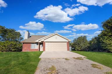Main picture of 3350 Sally Cir