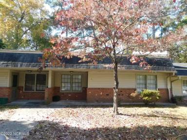 Main picture of 220 E Illinois Ave