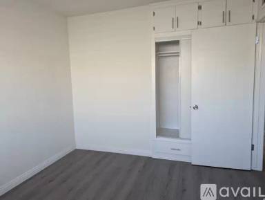 Main picture of 4132 1/4 Somerset Dr