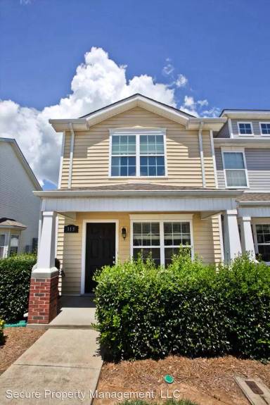 Main picture of 305 Sam Houston Cir