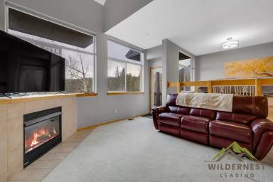 Main picture of 121 Cydney Ln