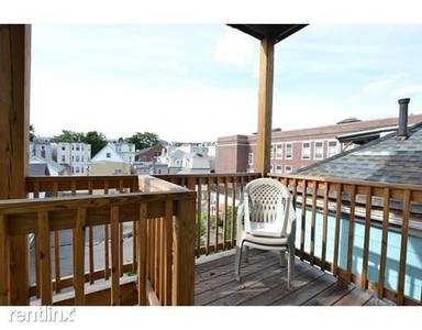 Main picture of 232 Bennington St
