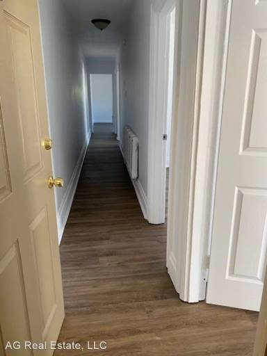 Main picture of 225 Park Ave