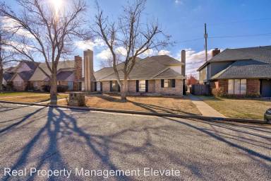 Main picture of 6915 N Spinnaker Ln