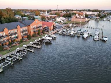 Main picture of 419 W Main St