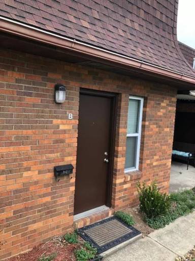 Main picture of 287 S Williams St