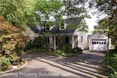 Main picture of 453 Fort Hill Rd