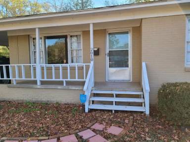 Main picture of 2010 S Boldt Ave