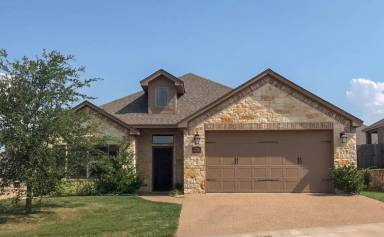 Main picture of 3016 Silver Saddle Dr
