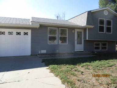 Main picture of 608 Phay Ave