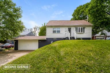 Main picture of 123 Bunker Hill Rd