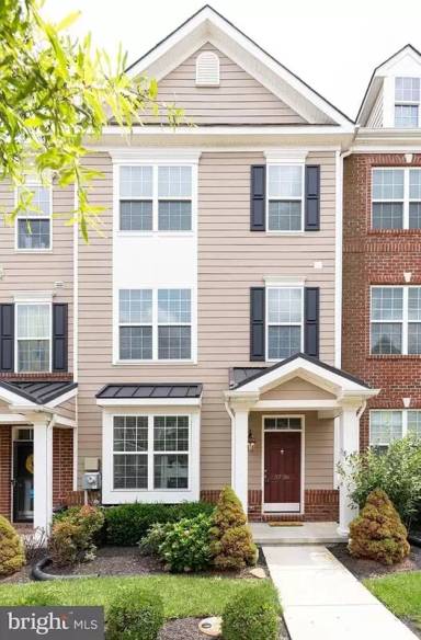 Main picture of 3736 Green St
