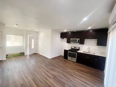 Main picture of 1057 Circle City Dr