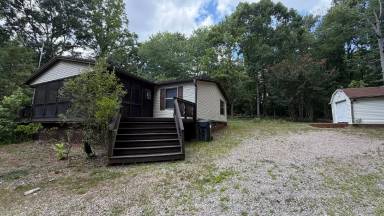 Main picture of 121 Rainwood Dr